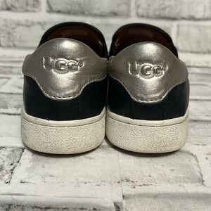 UGG Women’s CAS Sneakers, size 9.5, Black with Silver Accent, Flats